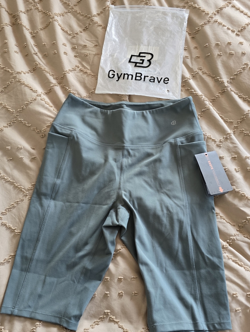Nwt gym brave women shorts green